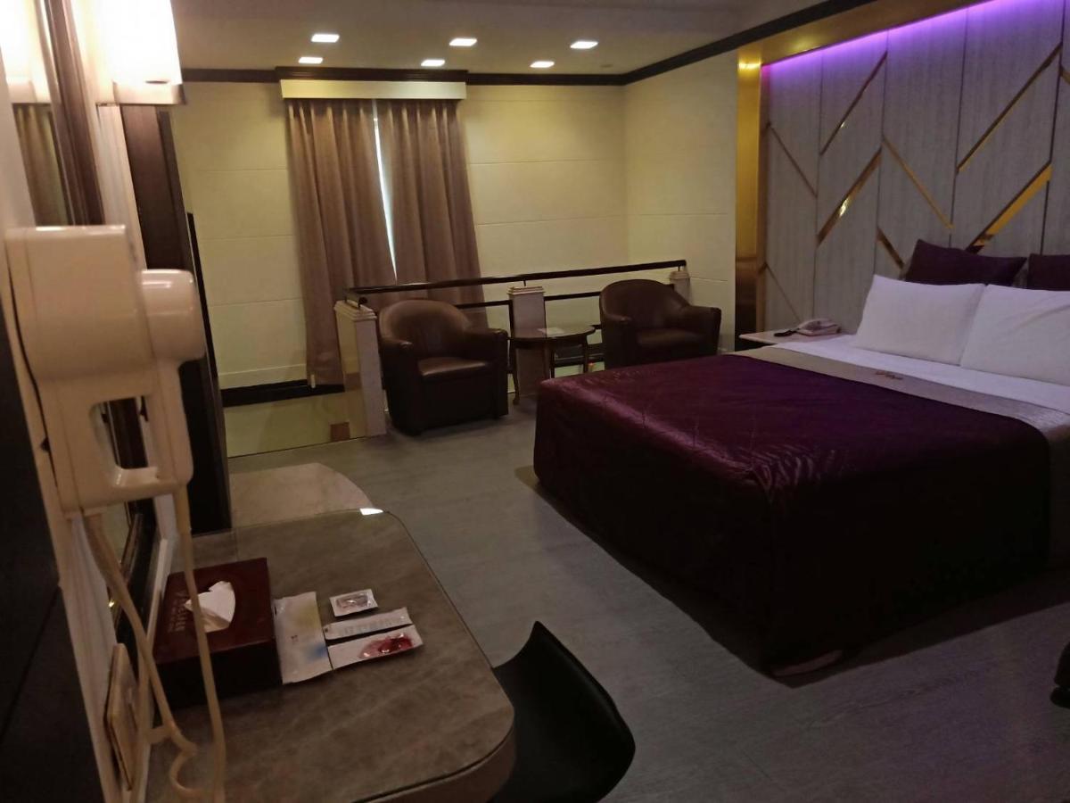Xin Yuan Motel Taichung Exterior foto
